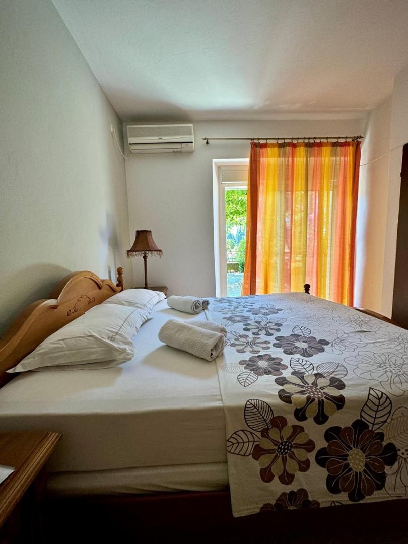 Casa Family Hotel Ulcinj Bagian luar foto