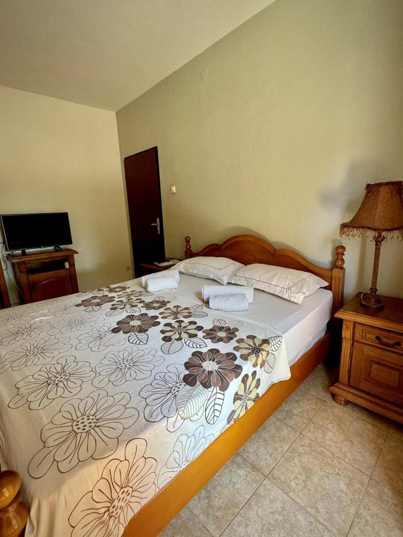 Casa Family Hotel Ulcinj Bagian luar foto