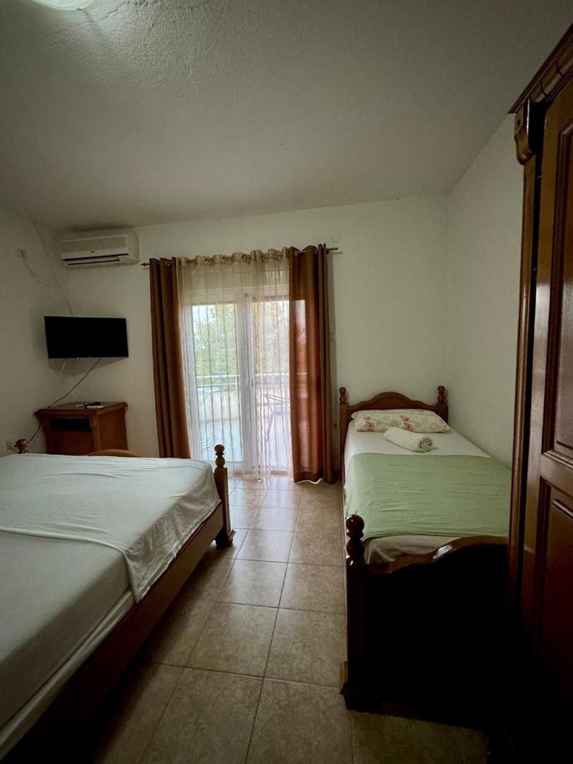 Casa Family Hotel Ulcinj Bagian luar foto